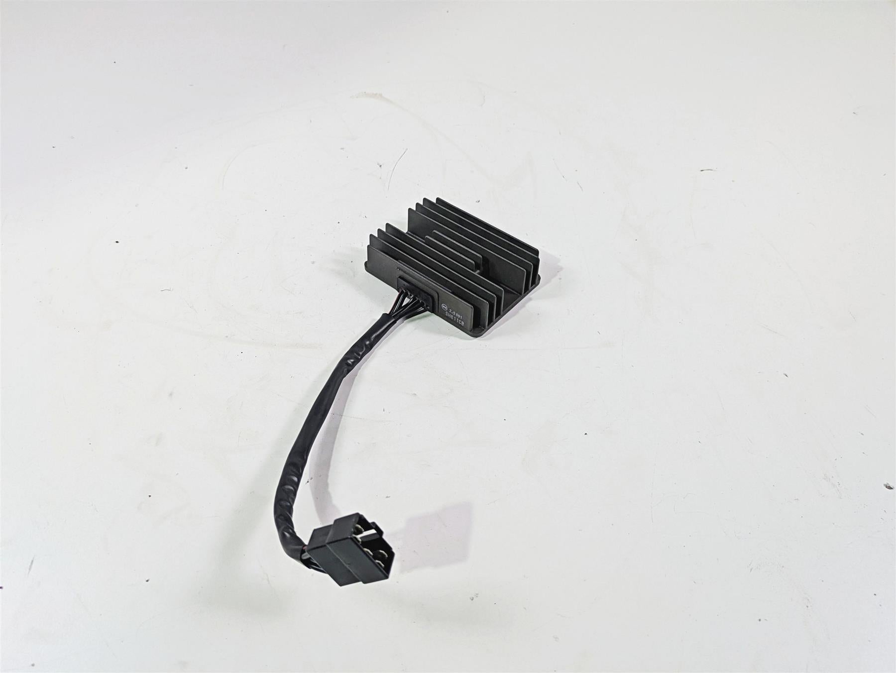 2013 Triumph Bonneville Rectifier Voltage Regulator SH811CB T1300888 {{ shop.shopifyCountryName }} - Mototech271