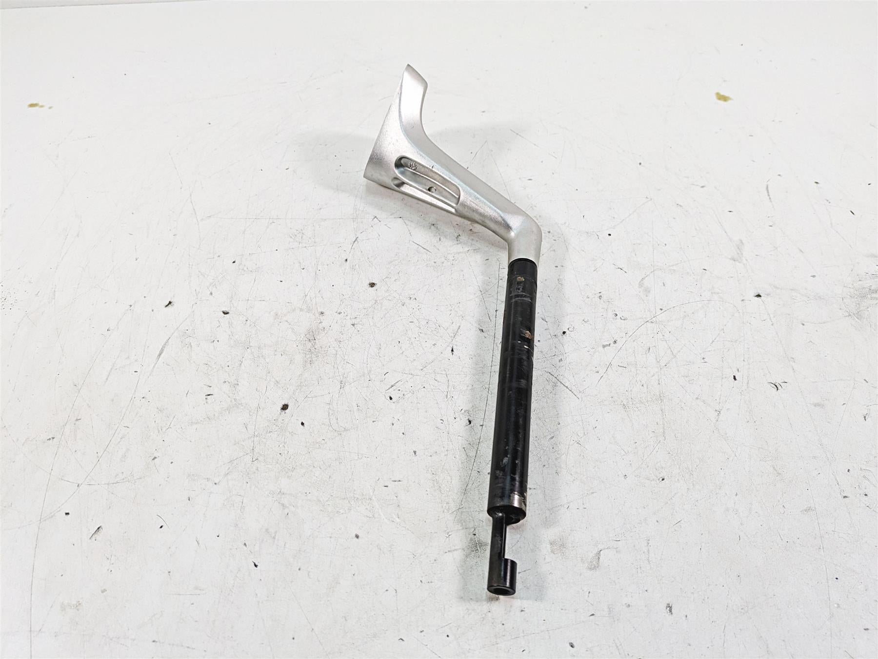2007 BMW R1200RT K26 Right Handle Bar Handlebar Steering 32717682804 7654918 {{ shop.shopifyCountryName }} - Mototech271