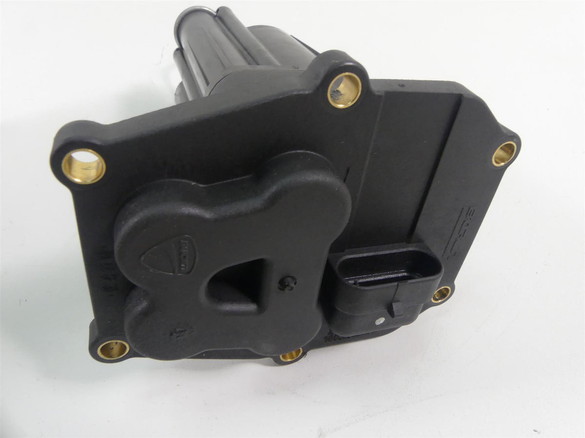 2018 Ducati Panigale 1100 V4 S Fuel Gas Petrol Pump 16024371A {{ shop.shopifyCountryName }} - Mototech271