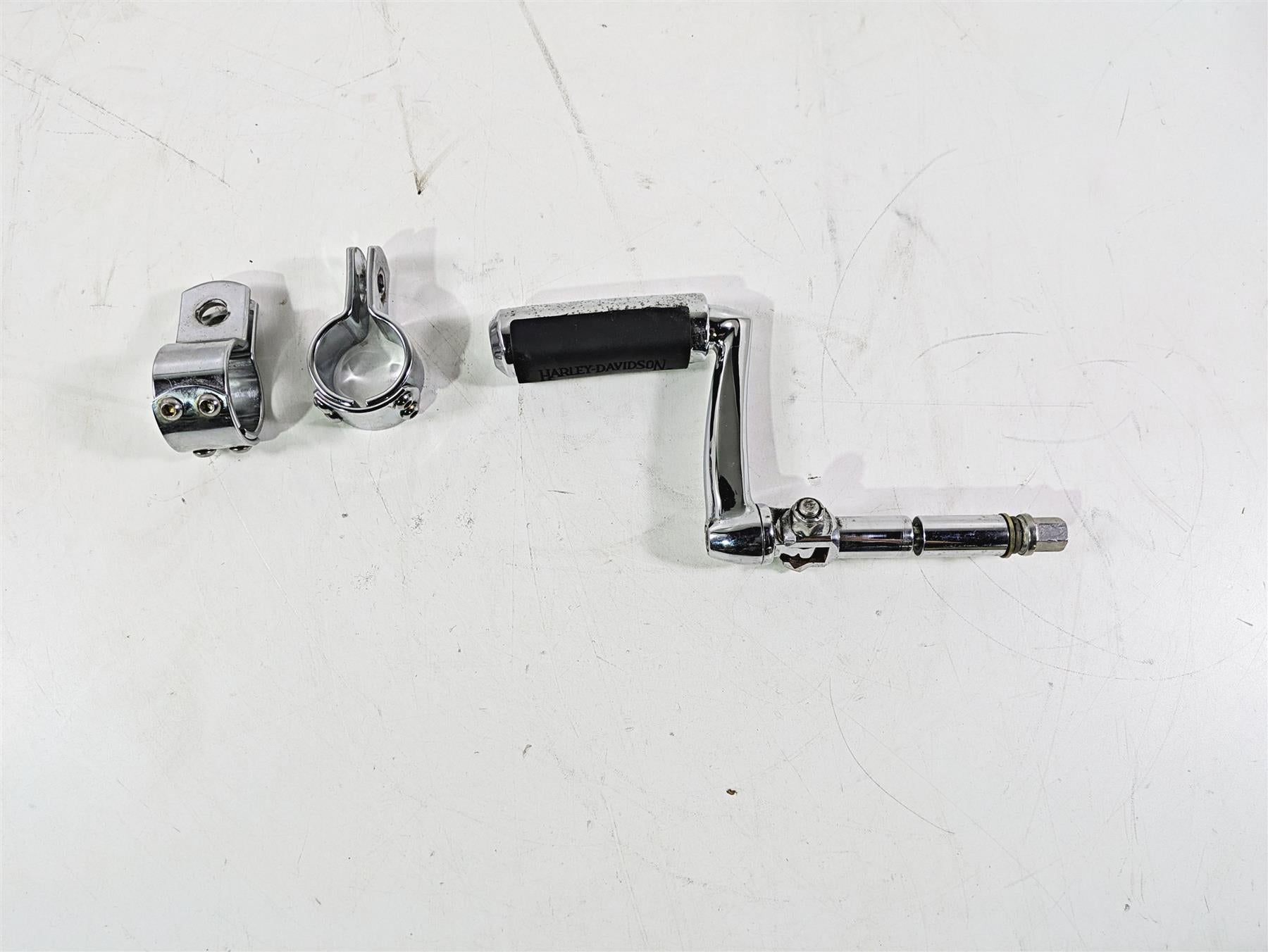 2006 Harley VRSCR Street V-Rod 1 Side Highway Foot Peg Rest Only {{ shop.shopifyCountryName }} - Mototech271