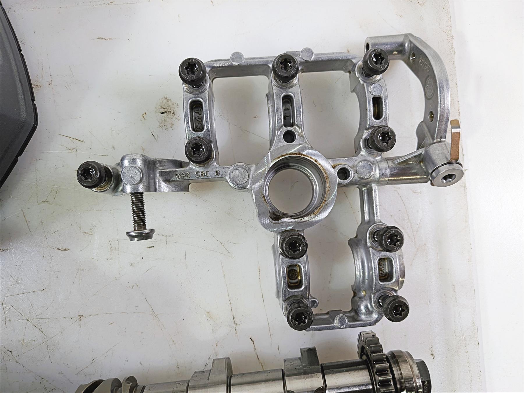 2020 BMW R1250GS K51 Adventure Left Cylinder Head Valve Cover Set 11128504123-Mototech271