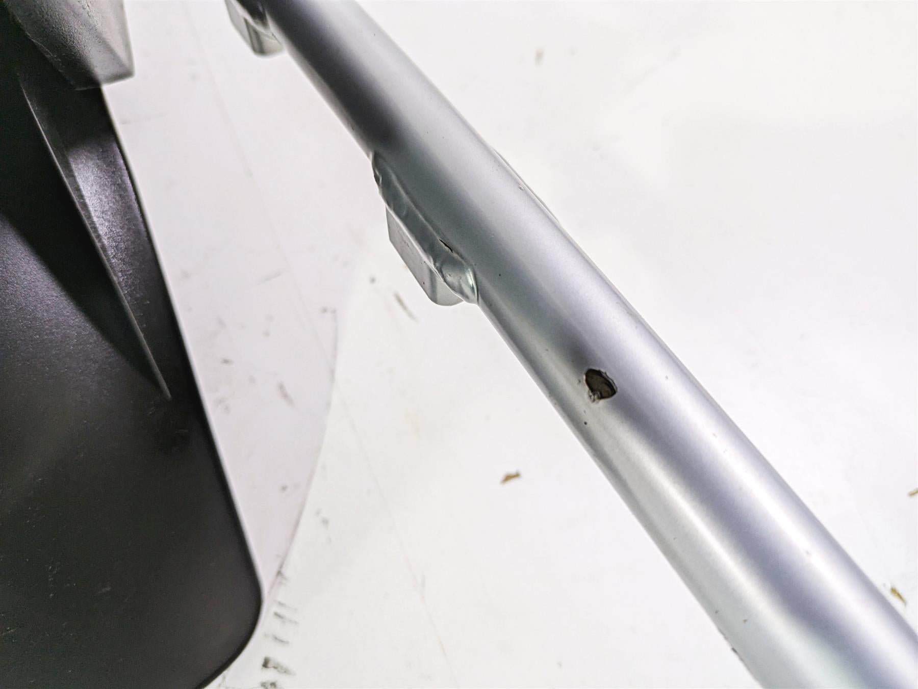 2016 BMW R1200GS GSW K50 Subframe Sub Frame & Inner Fender 46518354222 {{ shop.shopifyCountryName }} - Mototech271
