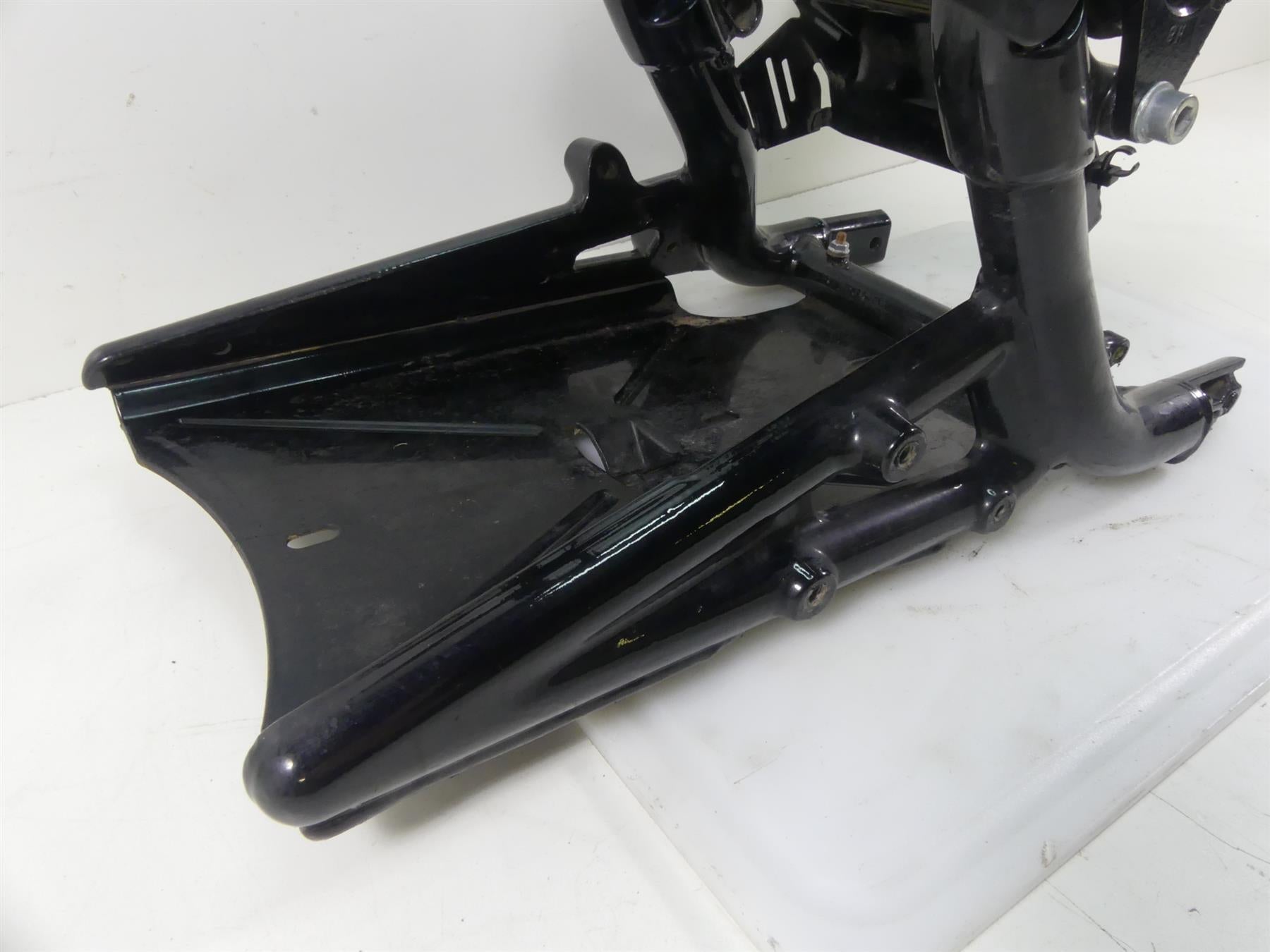 2013 Harley Davidson VRSCF Muscle Main Frame Chassis Slvg -Read 47764-08 {{ shop.shopifyCountryName }} - Mototech271