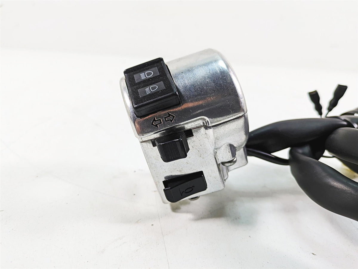 2006 Honda VT1100 C2 Shadow Left Hand Control Switch Light Horn 35020-MCK-A00 {{ shop.shopifyCountryName }} - Mototech271