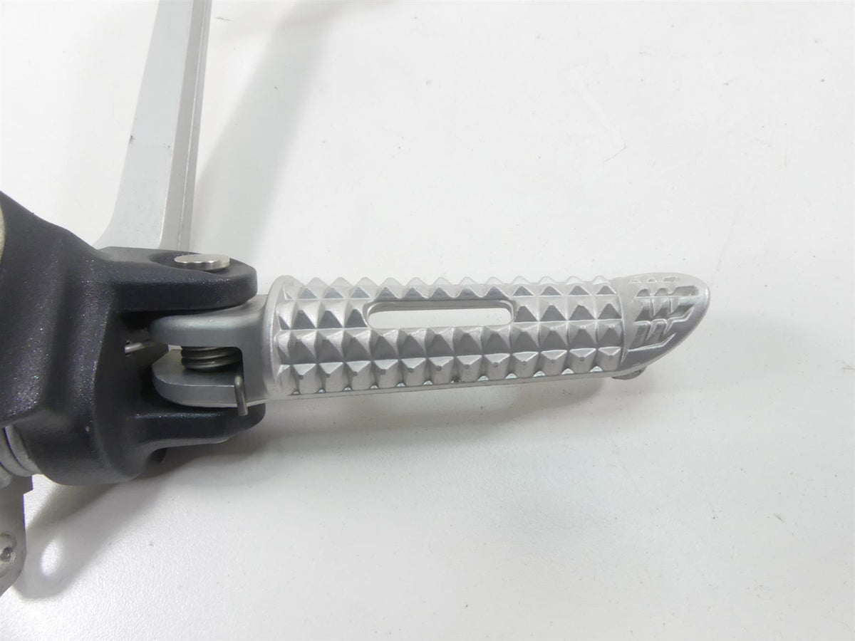 2015 Triumph 1050 Speed Triple R Front Right Footpeg & Brake Pedal T2081752 {{ shop.shopifyCountryName }} - Mototech271