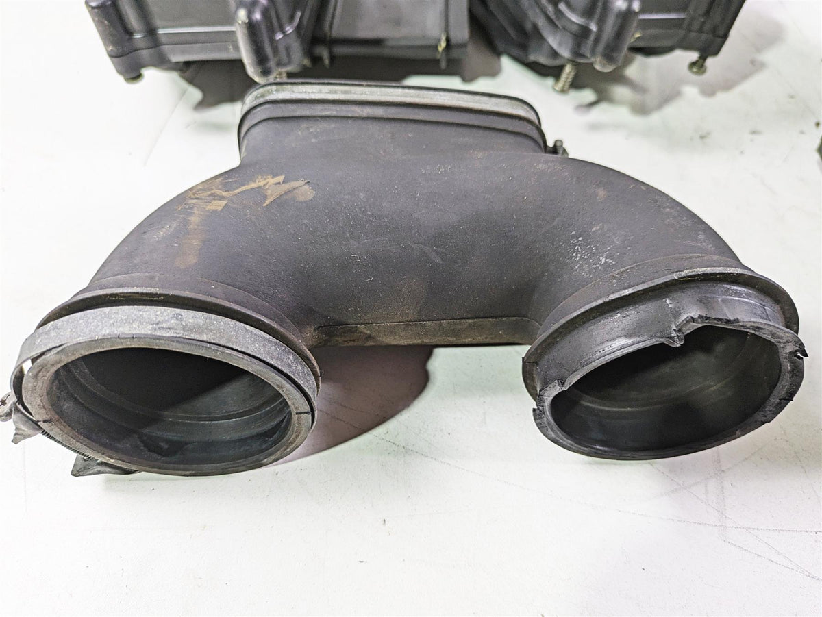 2004 Yamaha XVZ1300 Royal Star Air Box Cleaner Breather Set 4XY-1442A-00-00 {{ shop.shopifyCountryName }} - Mototech271