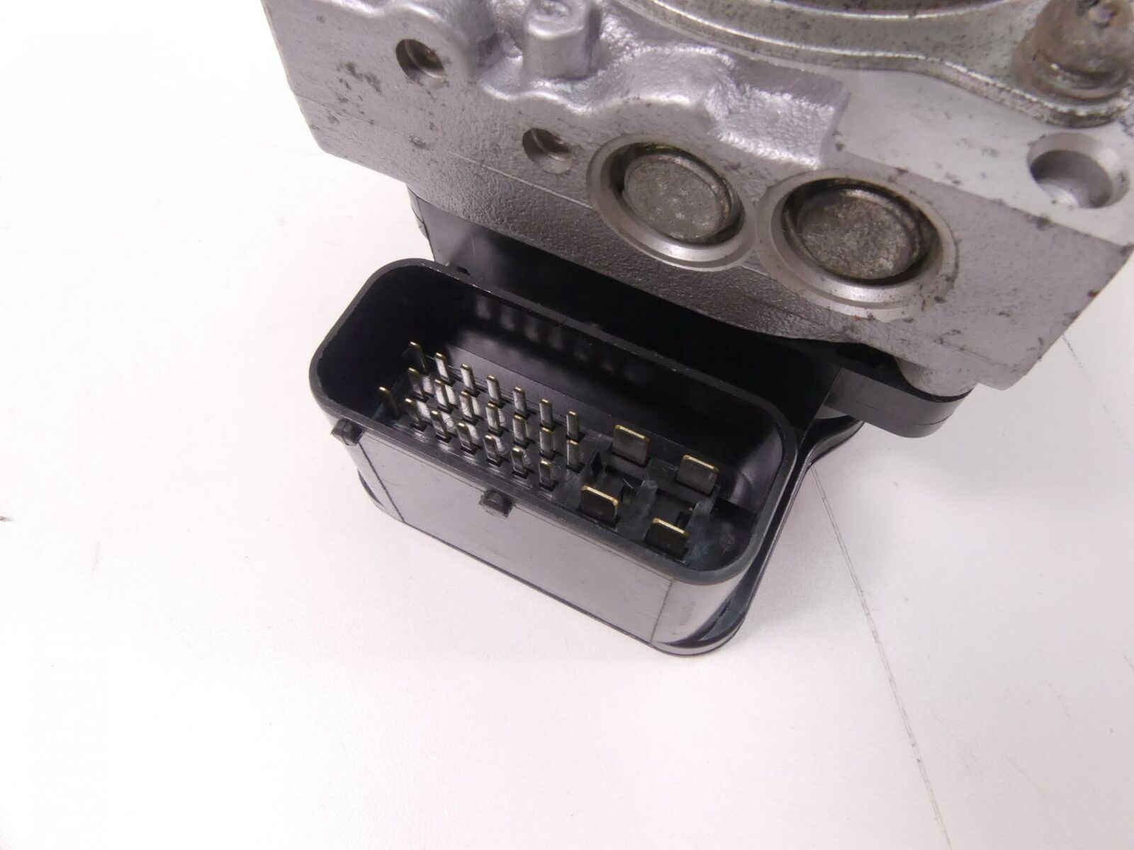 2010 Victory Vision Tour Nissin Abs Brake Pump Module 1911387 {{ shop.shopifyCountryName }} - Mototech271