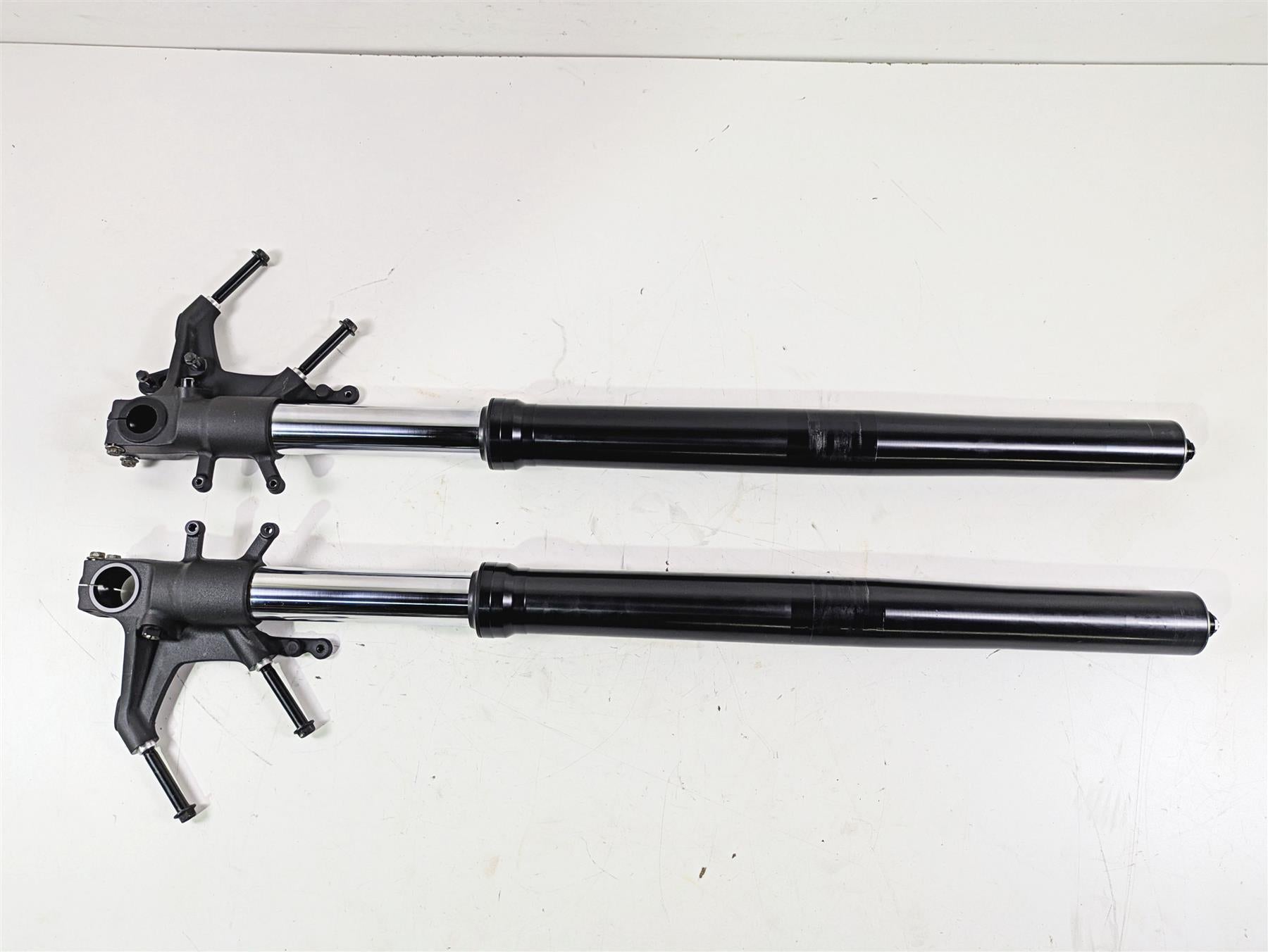2020 Suzuki V-Strom 1050 XT Straight Front Fork Leg Set 51103-06L00 51104-06L00