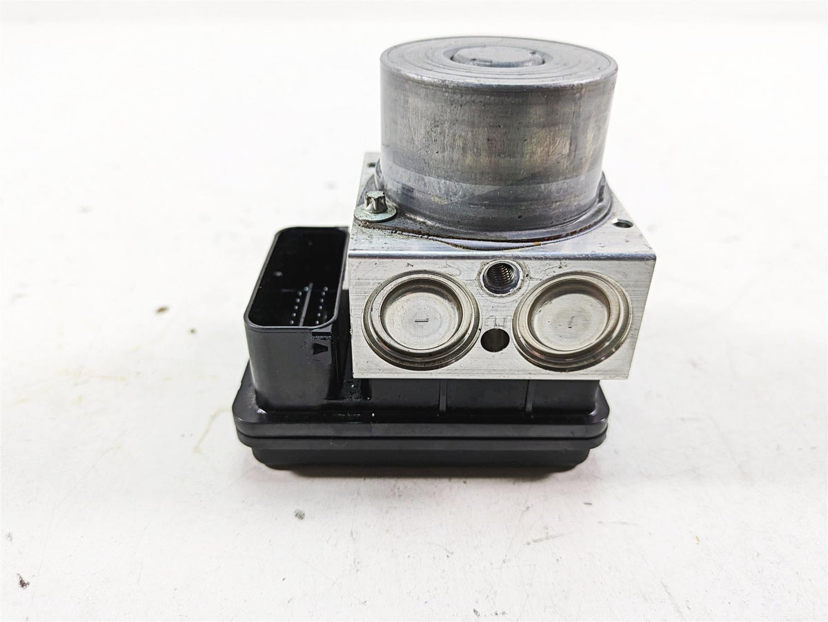2020 Ducati Scrambler 1100 Sport Pro Abs Control Module Pump 54240801A {{ shop.shopifyCountryName }} - Mototech271