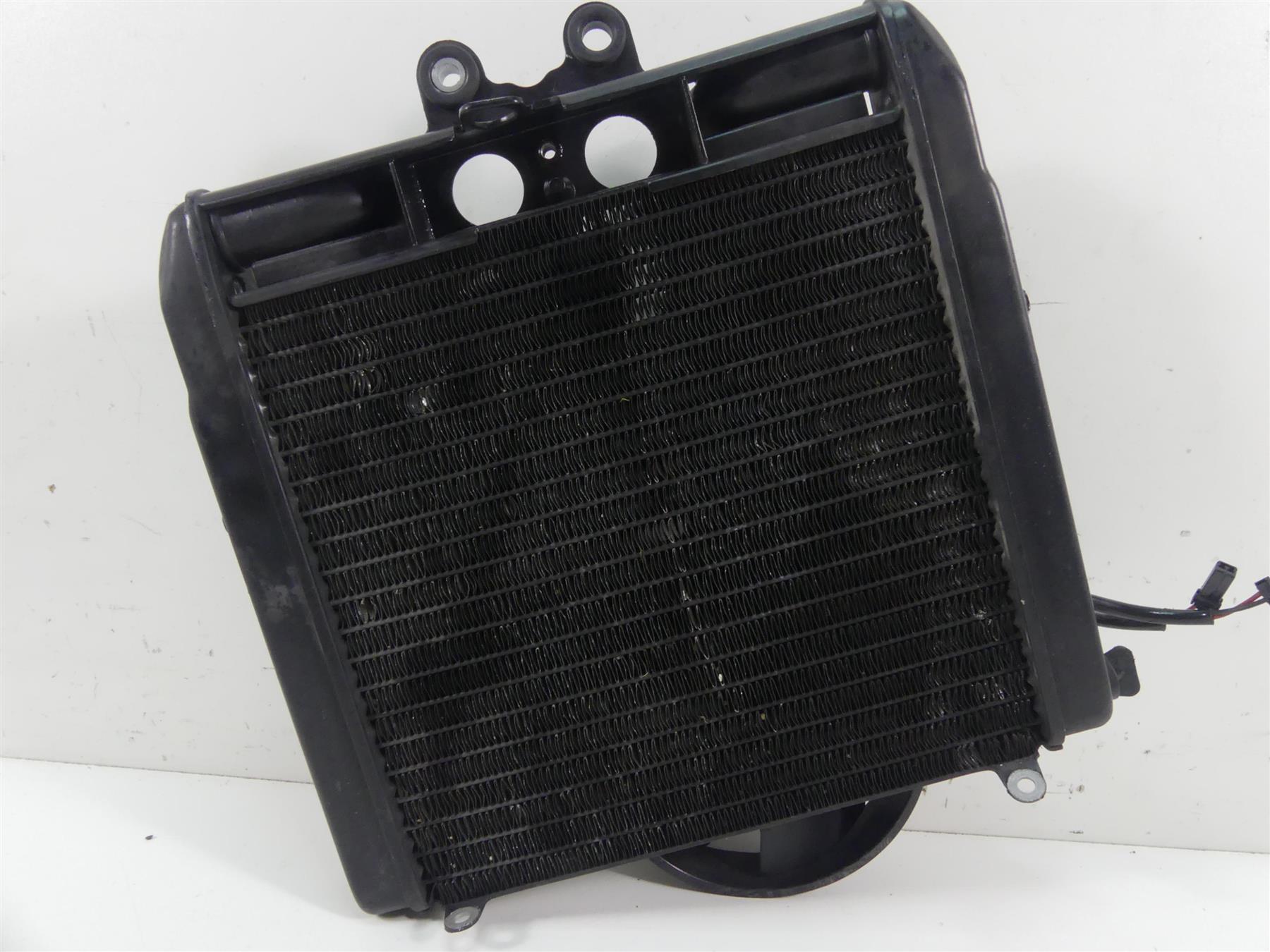2013 Harley VRSCDX Night Rod Special Radiator Fans Reservoir Hoses 26722-04 {{ shop.shopifyCountryName }} - Mototech271