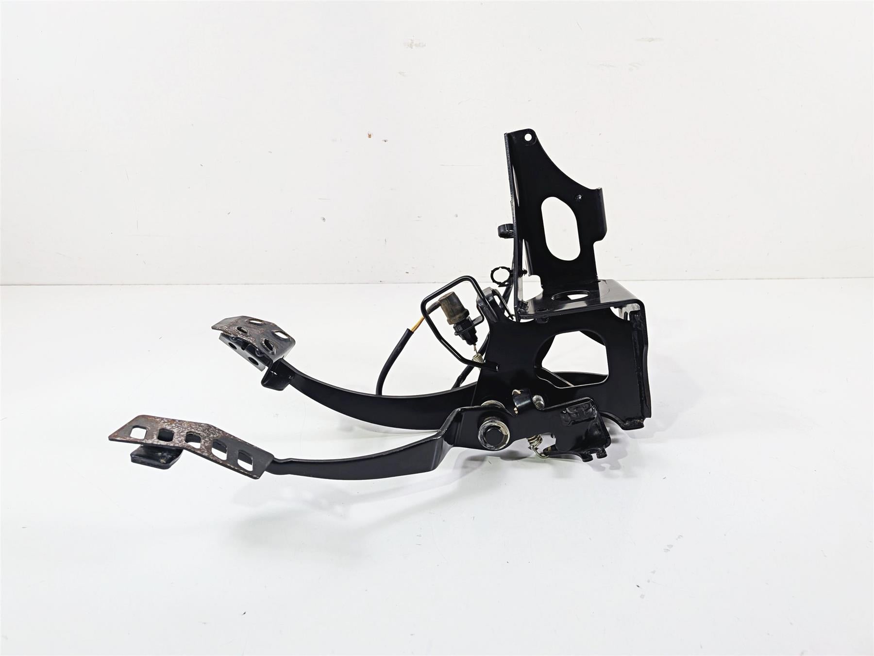 2017 Yamaha YXZ1000R EPS SS Foot Brake Accelerate Pedal Set B57-F2548-00-00 {{ shop.shopifyCountryName }} - Mototech271