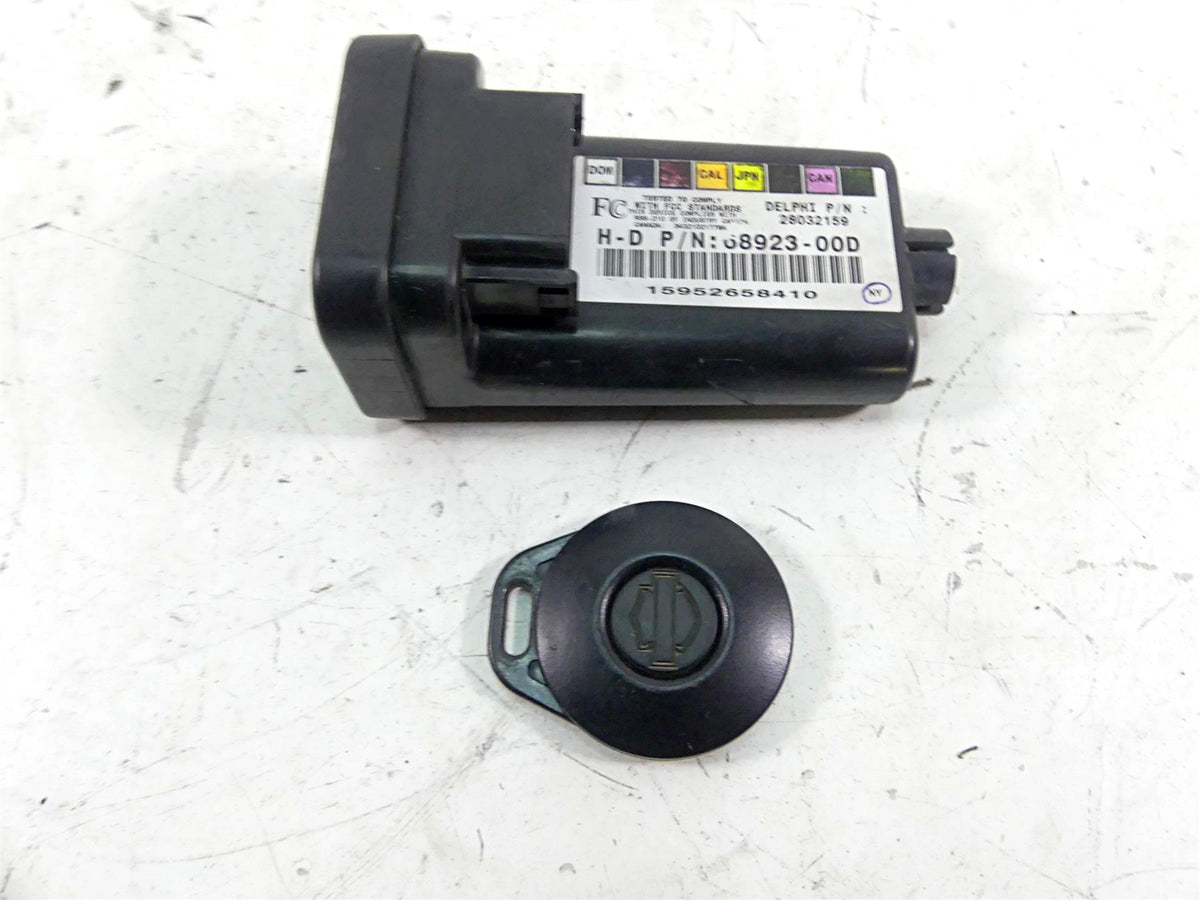 2006 Harley Softail FXSTSI Springer Tssm Module & Key Fob Set 68923-00D {{ shop.shopifyCountryName }} - Mototech271