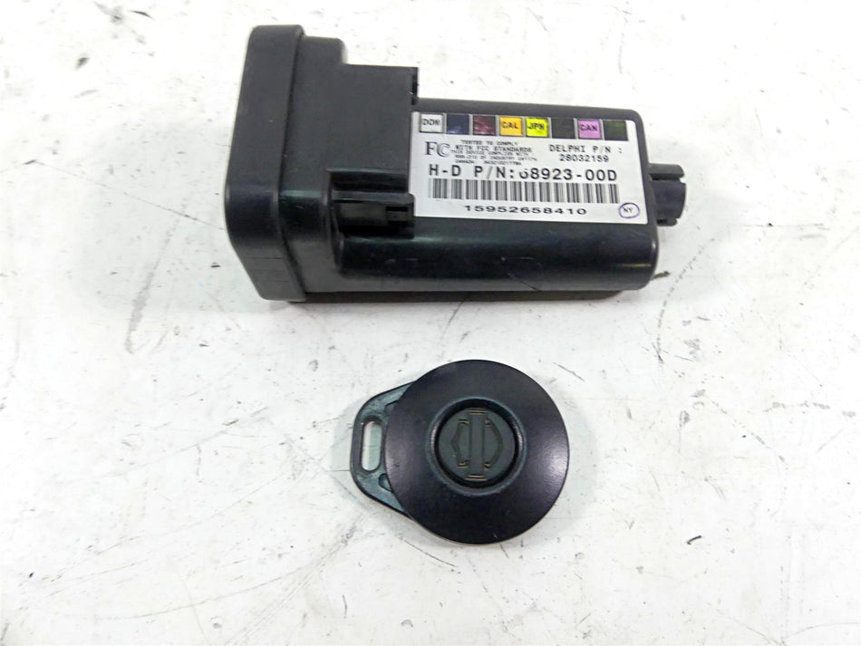 2006 Harley Softail FXSTSI Springer Tssm Module & Key Fob Set 68923-00D {{ shop.shopifyCountryName }} - Mototech271