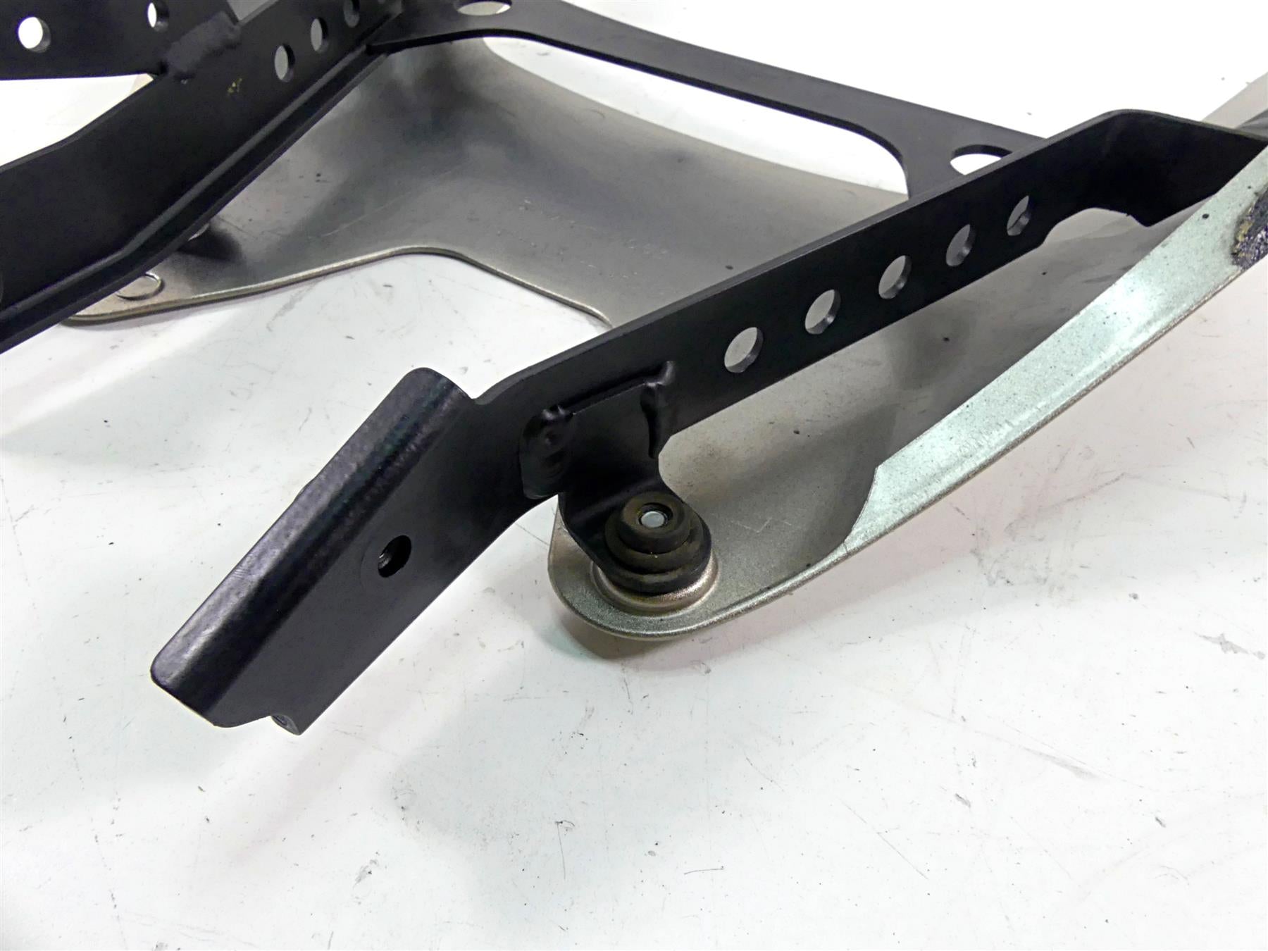 2010 Kawasaki ZX1400 ZX14 R Ninja Lower Belly Bug Spoiler & Mounts 55028-0063 {{ shop.shopifyCountryName }} - Mototech271