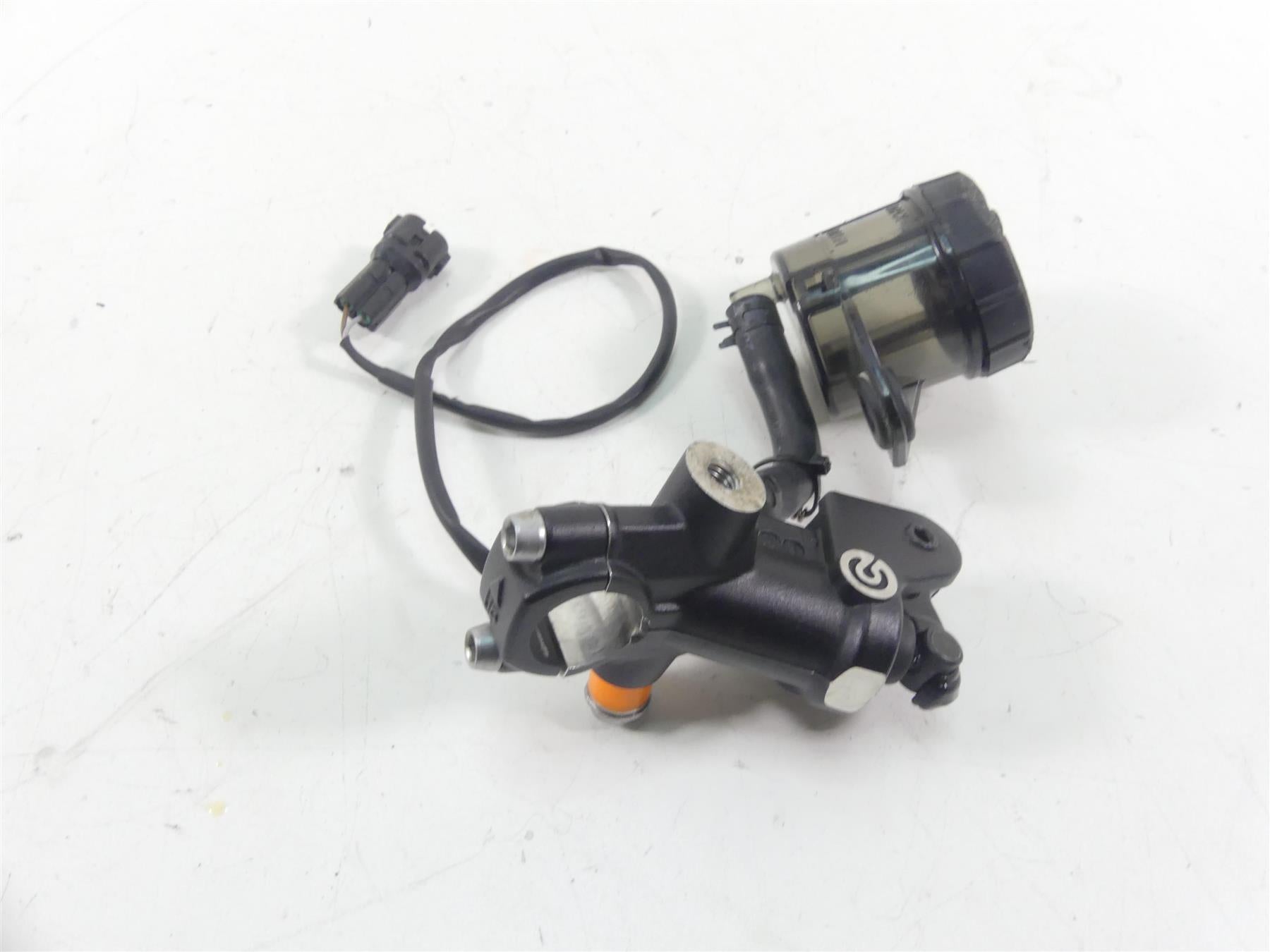 2021 Kawasaki ZX1400 ZX14R Ninja Front Radial Brake Master Cylinder 43015-0671 {{ shop.shopifyCountryName }} - Mototech271