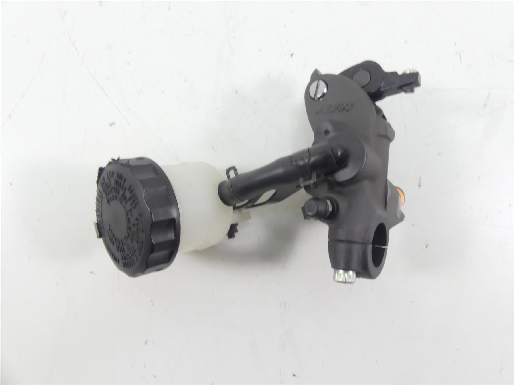 2013 Kawasaki ZX636 ZX6R Ninja Front Radial Brake Mstr Cylinder 11/16 43015-0581 {{ shop.shopifyCountryName }} - Mototech271
