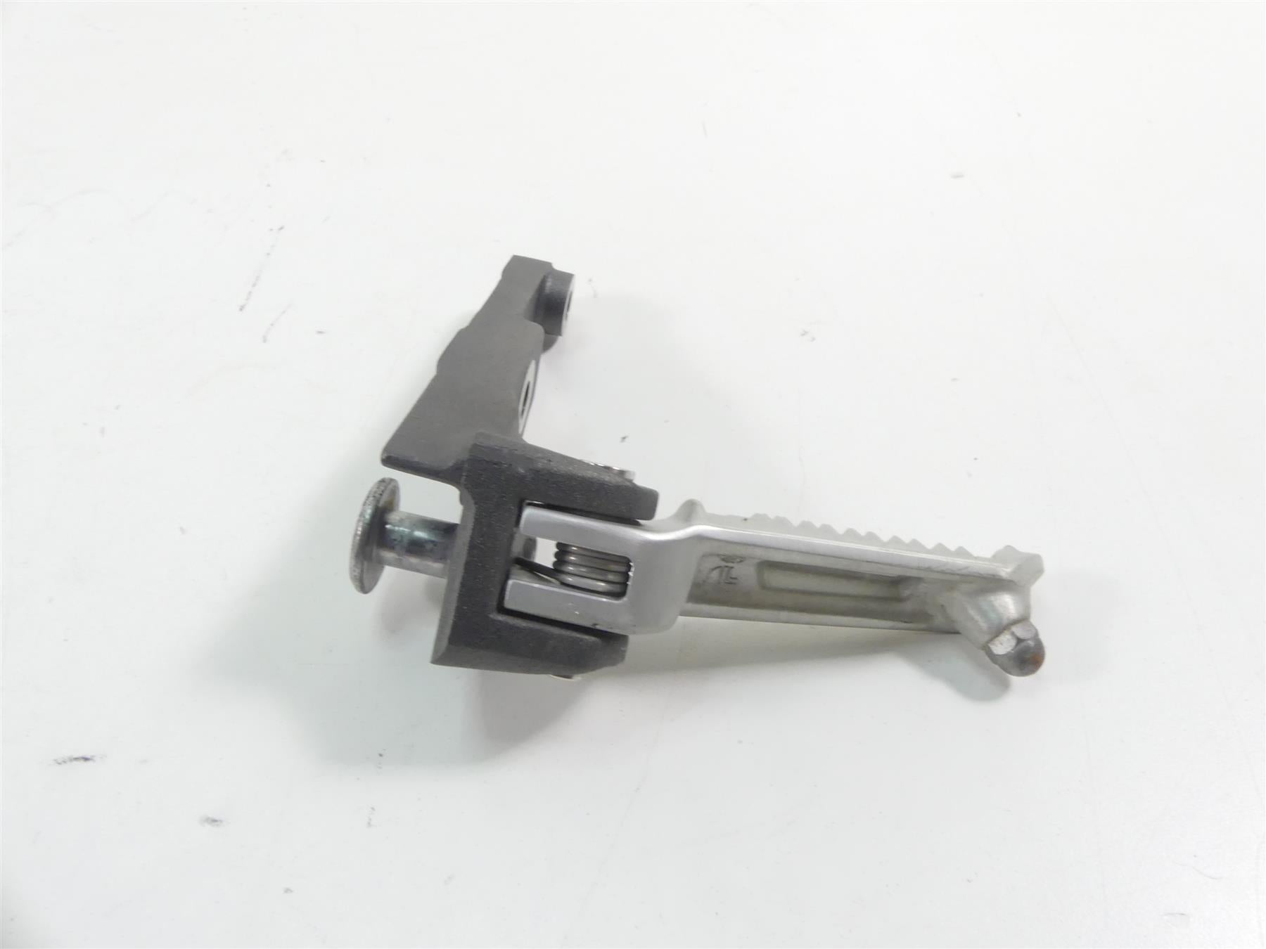 2020 Triumph Speed Triple RS 1050 Front Left Front Rider Footpeg T2081751 {{ shop.shopifyCountryName }} - Mototech271