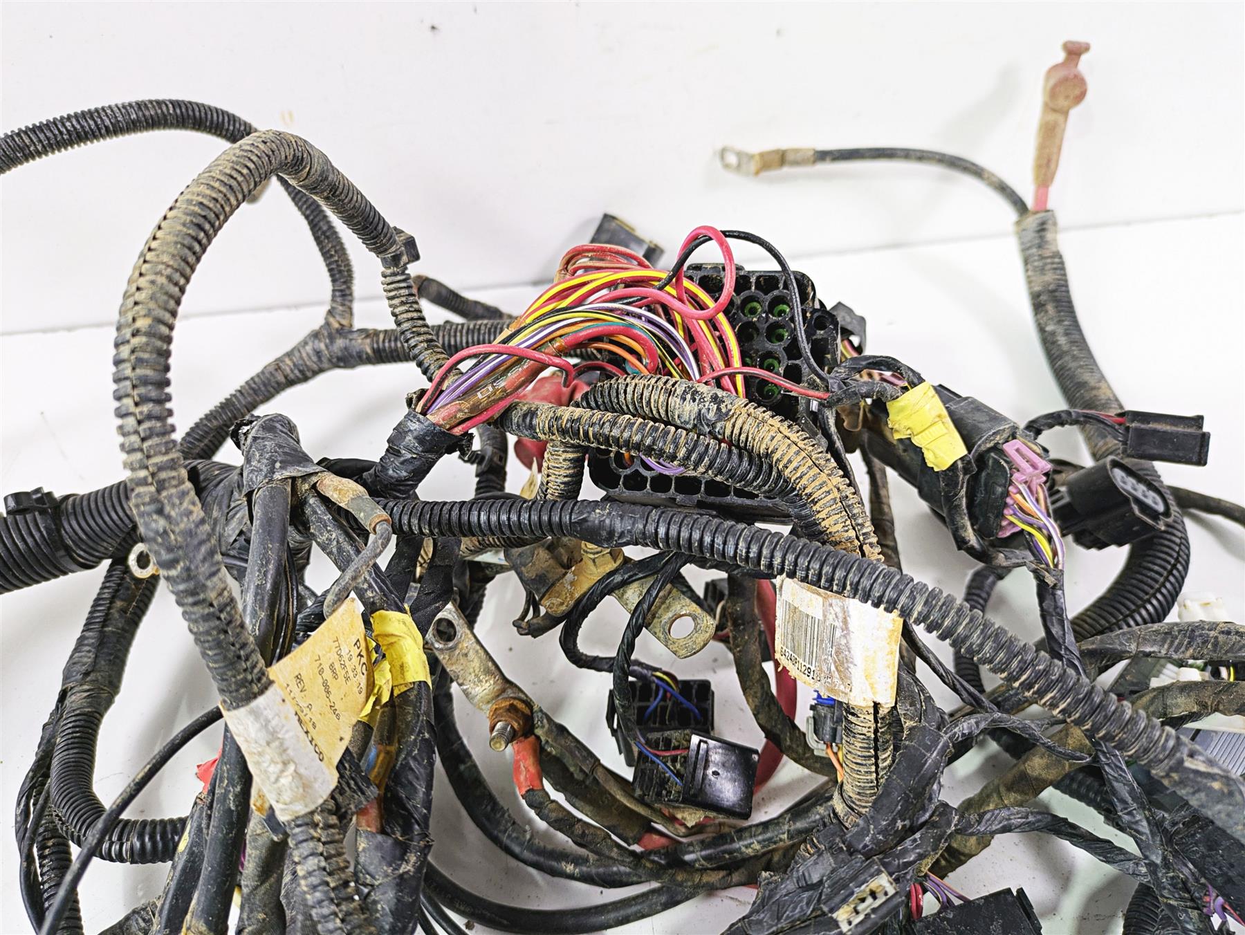 2019 Can Am Maverick X3 XRS Turbo R Main Wiring Harness Loom - No Cut 710006253 {{ shop.shopifyCountryName }} - Mototech271