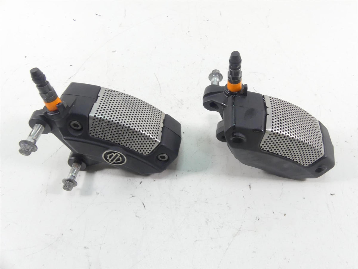 2012 Harley VRSCF Muscle Rod Front Brake Caliper + Lines Set 44731-08 44732-08 {{ shop.shopifyCountryName }} - Mototech271