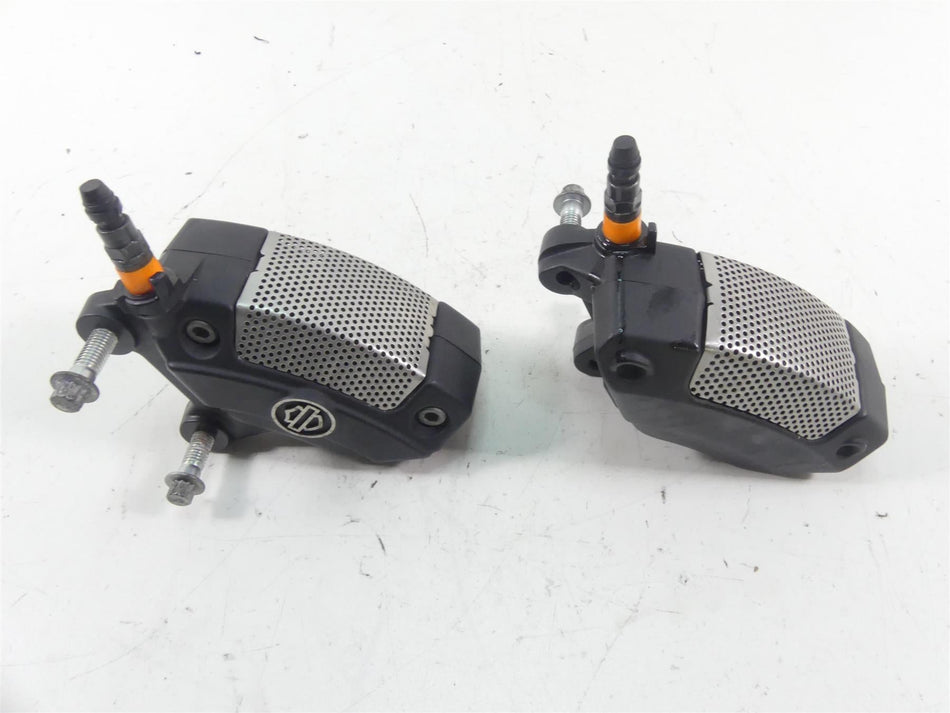 2012 Harley VRSCF Muscle Rod Front Brake Caliper + Lines Set 44731-08 44732-08 {{ shop.shopifyCountryName }} - Mototech271