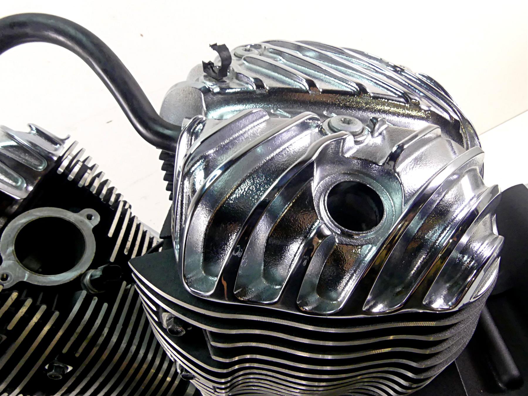 2019 Indian Chieftain Classic Running Engine 111ci Thunderstroke - Video 1205727 {{ shop.shopifyCountryName }} - Mototech271