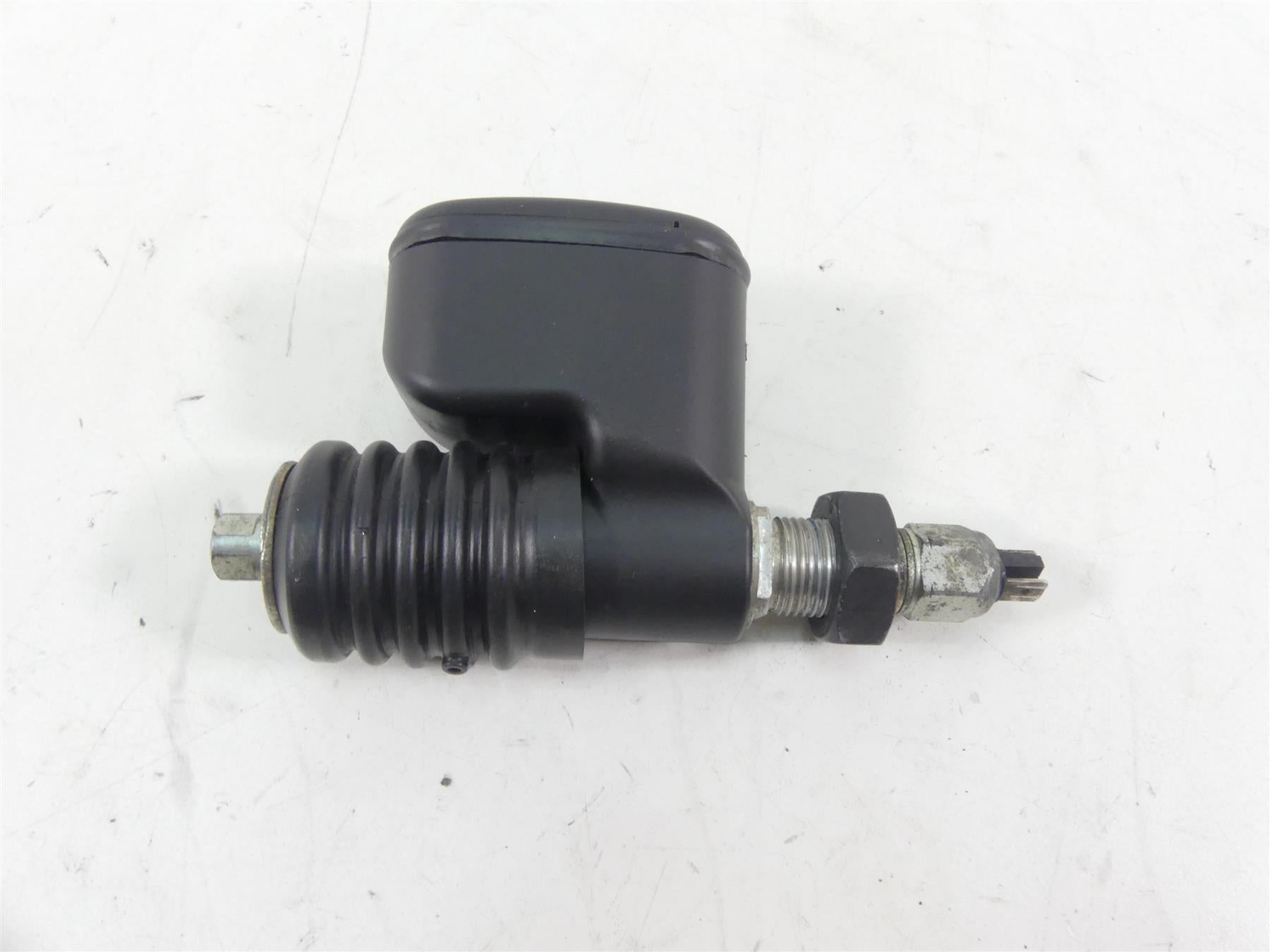 2015 Harley FXDL Dyna Low Rider Rear Brake Master Cylinder 41700065A {{ shop.shopifyCountryName }} - Mototech271