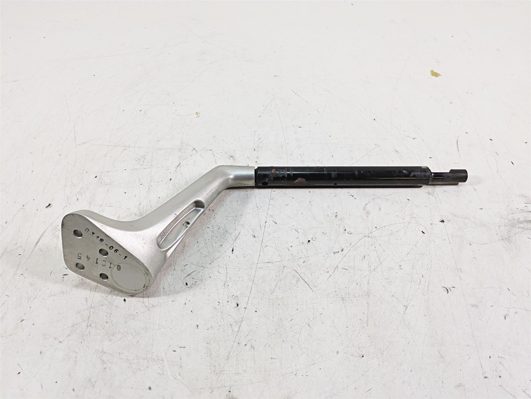2007 BMW R1200RT K26 Right Handle Bar Handlebar Steering 32717682804 7654918 {{ shop.shopifyCountryName }} - Mototech271