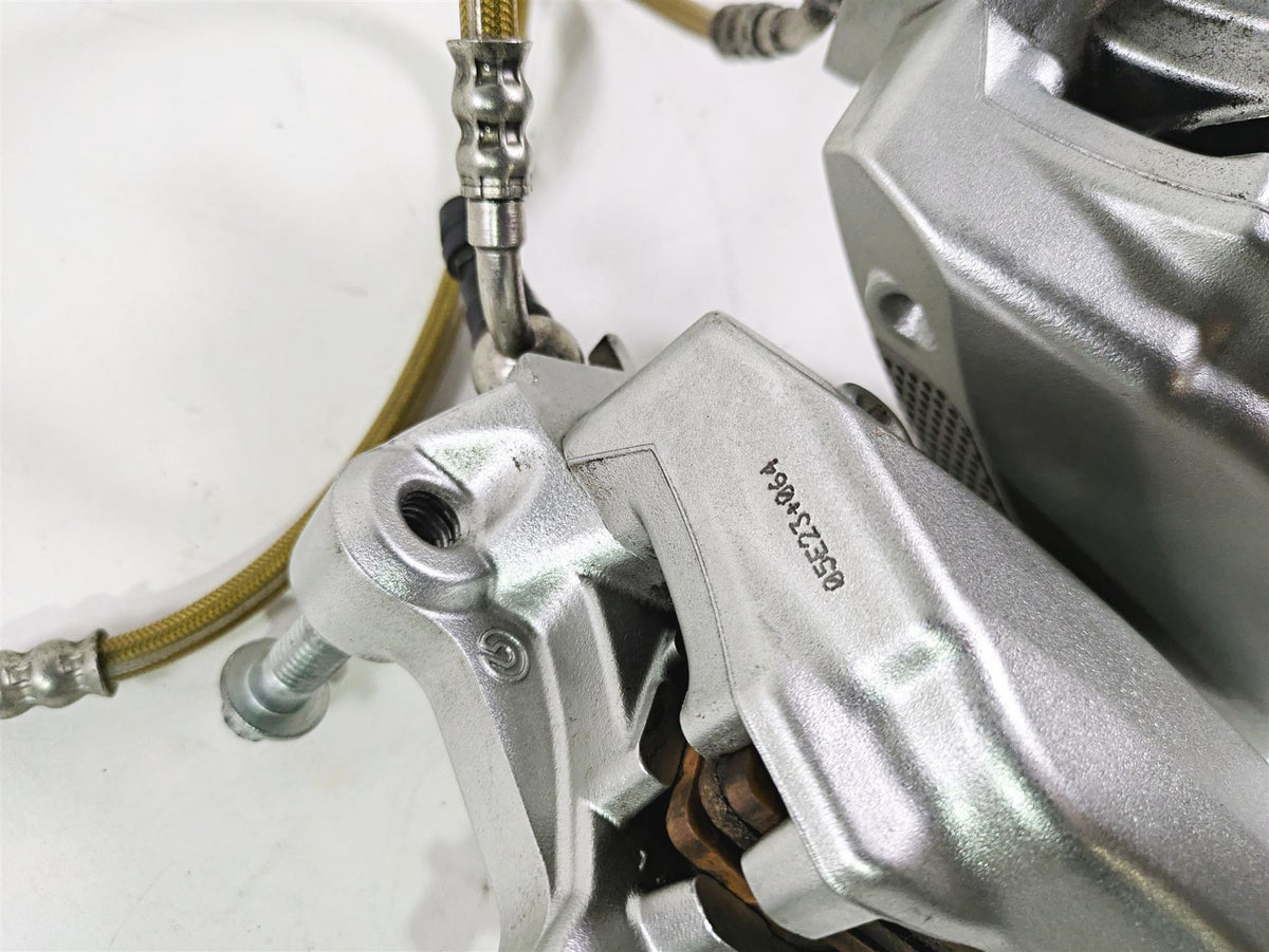2006 Harley VRSCR Street V-Rod Front Brake Caliper Set Silver 44505-06A 44506-06 {{ shop.shopifyCountryName }} - Mototech271
