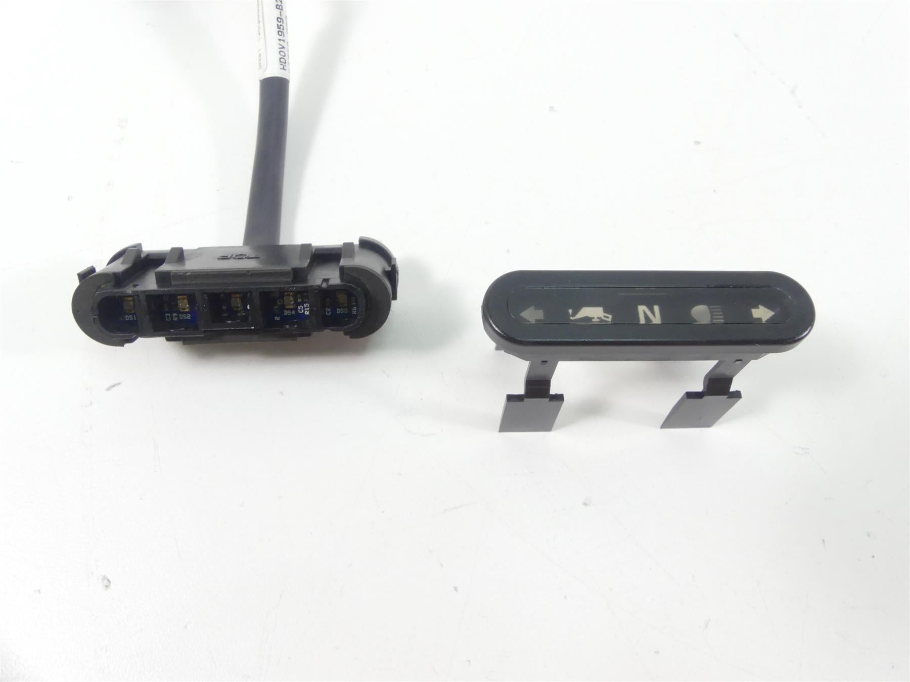 2012 Harley Touring FLHX Street Glide Indicator Blinker Control Lights 68789-96 {{ shop.shopifyCountryName }} - Mototech271