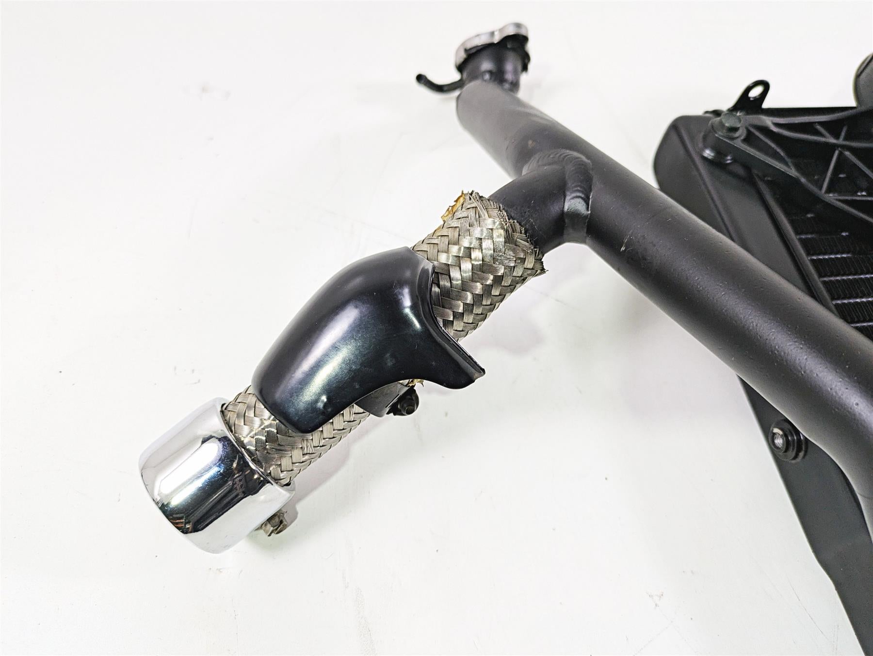 2006 Harley VRSCR Street V-Rod Radiator Fans Reservoir Hoses 26722-04 {{ shop.shopifyCountryName }} - Mototech271