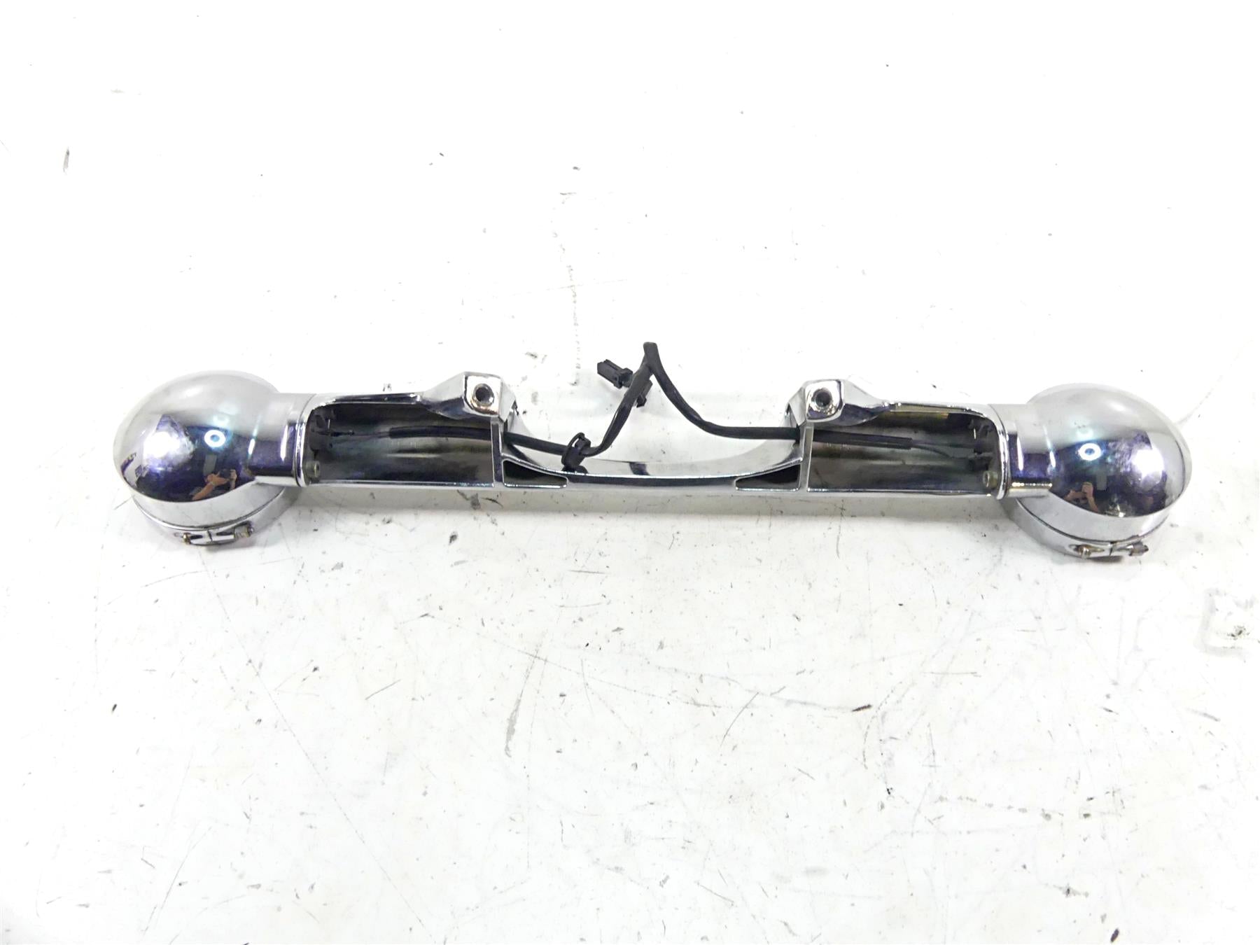 2002 Harley Touring FLHTC Electra Glide Rear Blinker Turn Signal Bar 68510-74C {{ shop.shopifyCountryName }} - Mototech271