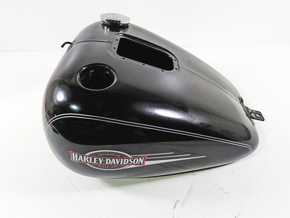 2008 Harley FLSTC Softail Heritage Fuel Gas Petrol Tank 5 Gallon - Read 61000800 {{ shop.shopifyCountryName }} - Mototech271