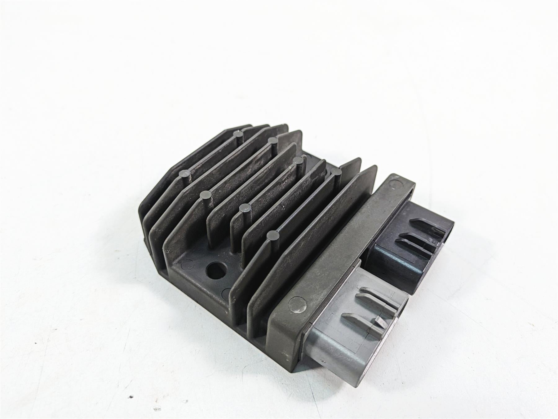 2016 BMW R1200R K53 Rectifier Voltage Regulator FH020AA 12318523367 {{ shop.shopifyCountryName }} - Mototech271