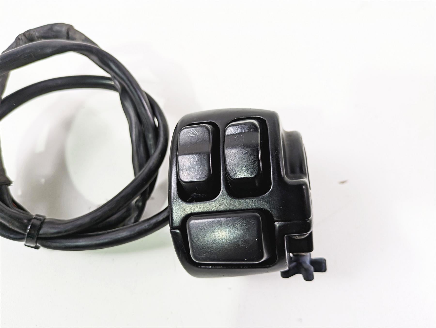 2014 Harley FLS Softail Slim Right Hand Start Stop Control Switch 72948-12 {{ shop.shopifyCountryName }} - Mototech271
