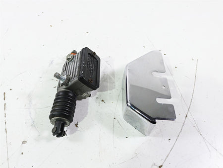 1992 Harley FLSTC Softail Heritage Rear Brake Master Cylinder + Cover 42468-87E {{ shop.shopifyCountryName }} - Mototech271