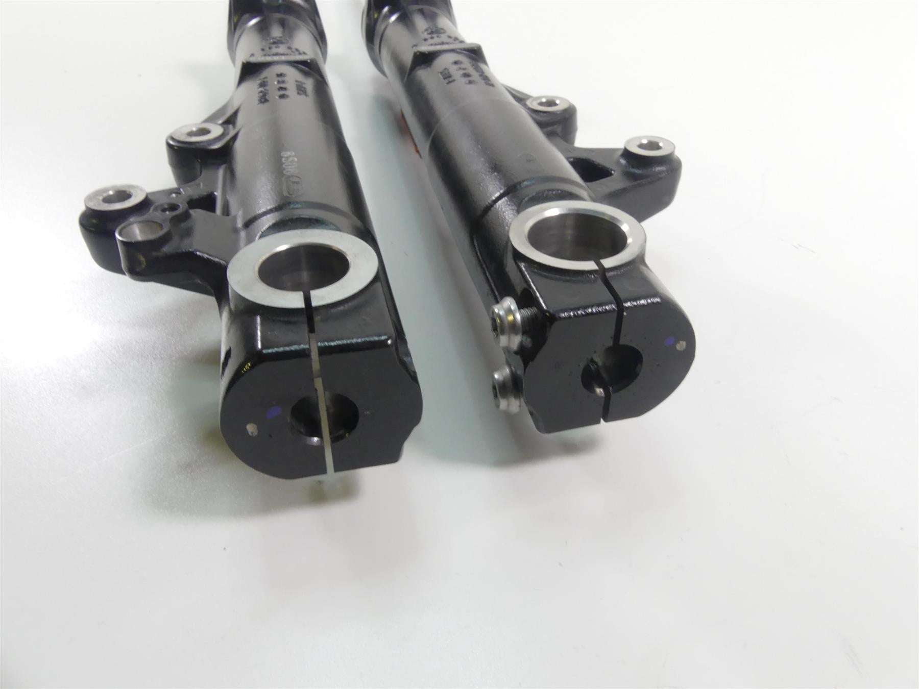 2017 BMW RnineT Racer K32 Straight Showa Front Fork Leg Set - 43mm 31428558475 {{ shop.shopifyCountryName }} - Mototech271
