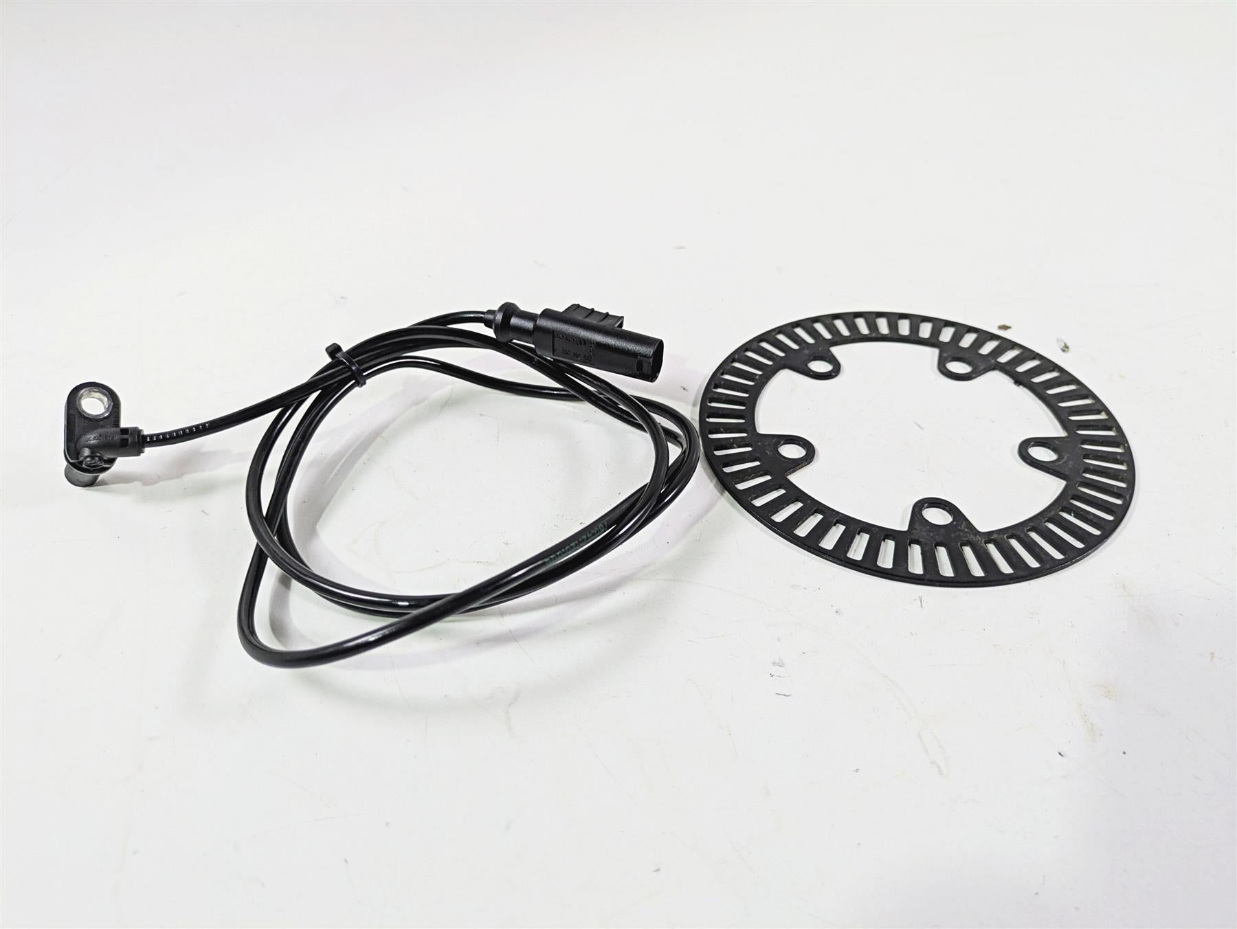 2017 KTM 1290 Super Duke GT Front Abs Sensor Brake Wheel Speed 76042025000 {{ shop.shopifyCountryName }} - Mototech271