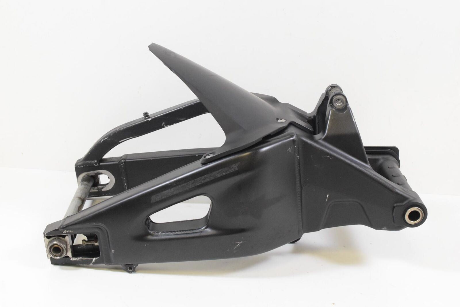 2007 Honda CBR600RR CBR600 RR Rear Swingarm Swing Arm Suspension 52200-MFJ-D00 {{ shop.shopifyCountryName }} - Mototech271