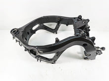 Load image into Gallery viewer, 2022 Suzuki GSXR 750 Damaged Main Frame Chassis With Texas Salvage Title 41100-15J00-YAP
