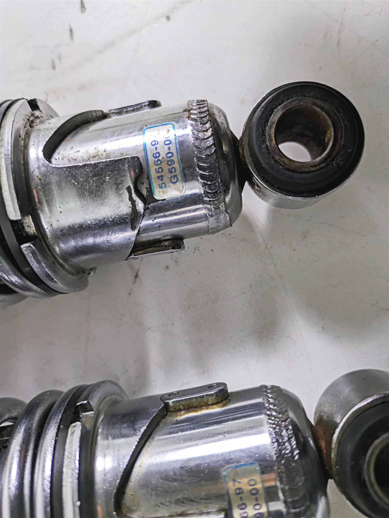 Harley Davidson Sportster XL 883 1200 Showa 13-1/4" Rear Suspension Shock Set 54566-97 {{ shop.shopifyCountryName }} - Mototech271