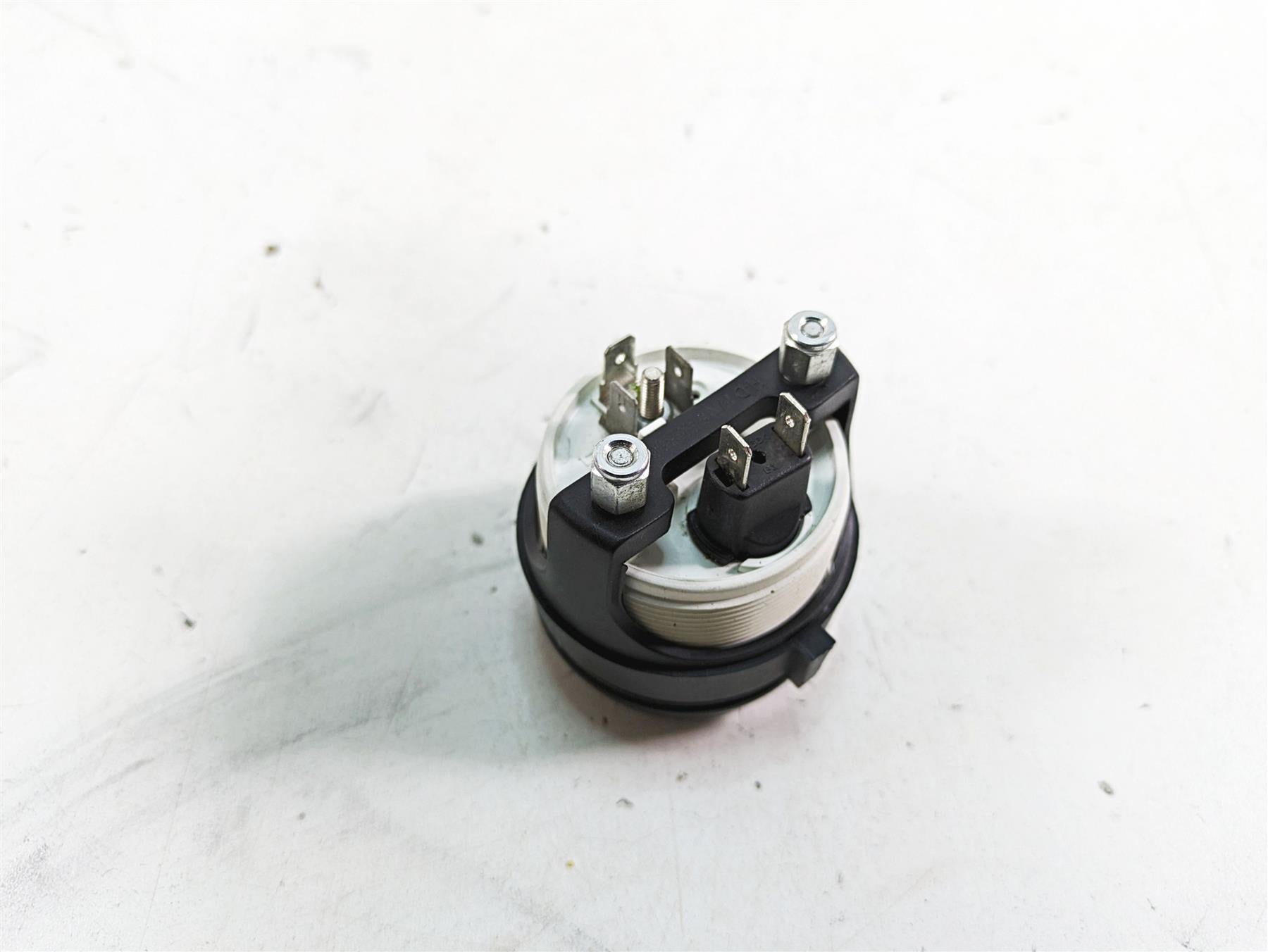 2010 Harley Touring FLHTCU Electra Glide Oil Pressure Gauge Instrument 75032-99B {{ shop.shopifyCountryName }} - Mototech271