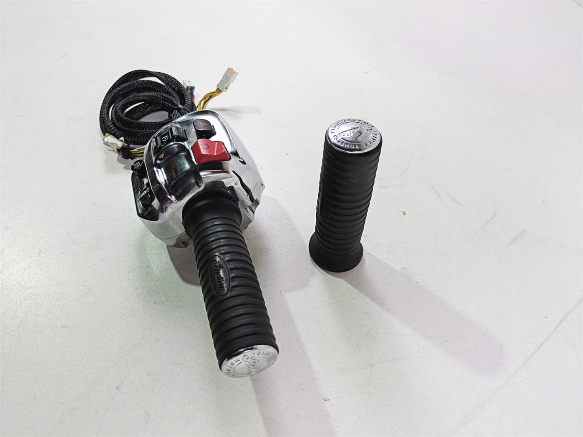 2017 Indian Chieftain Limited Right Hand Control Switch Throttle 2413027 {{ shop.shopifyCountryName }} - Mototech271