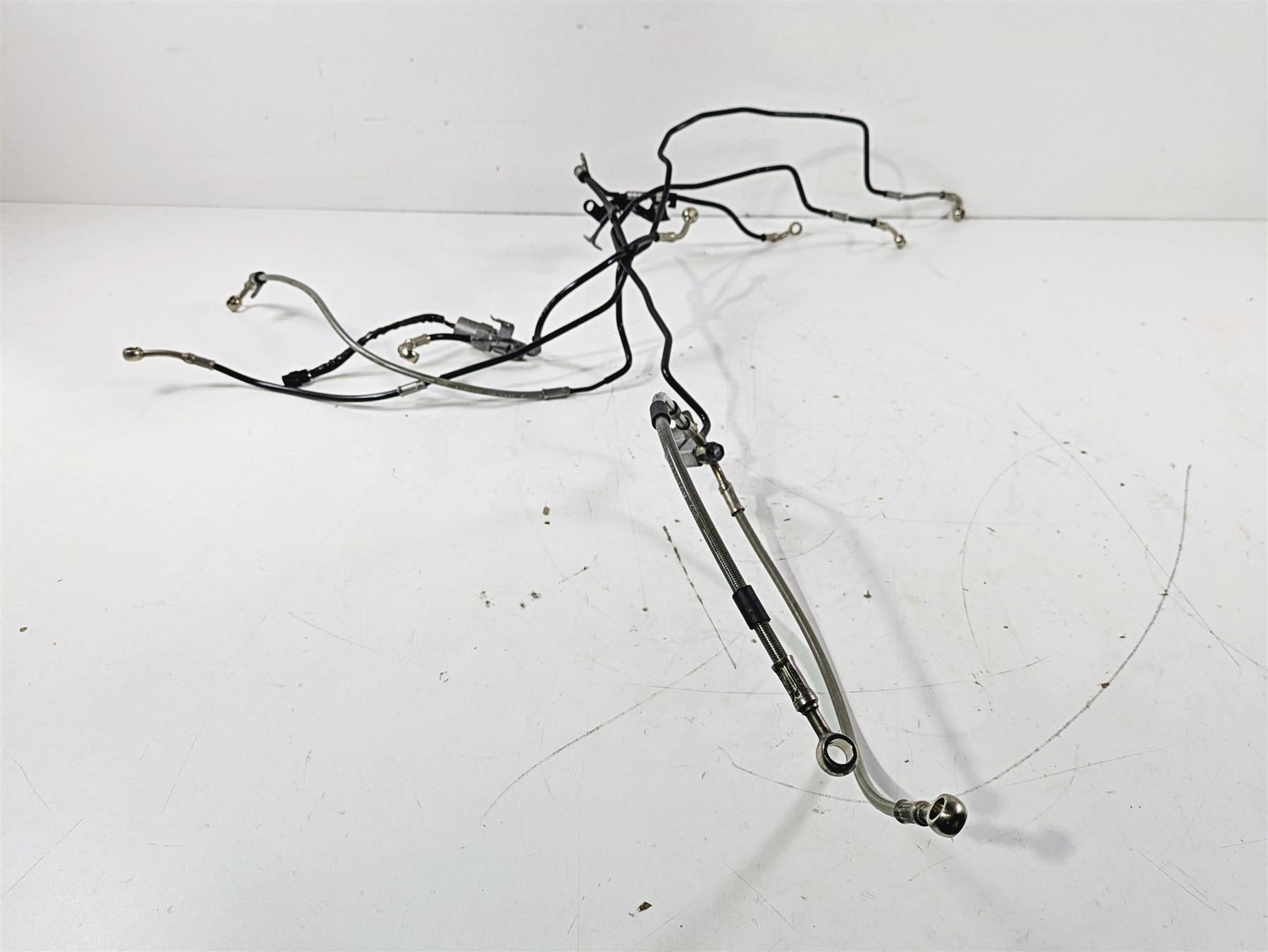 2019 Triumph Speed Triple RS 1050 Front & Rear Abs Brake Line Set T2021193 {{ shop.shopifyCountryName }} - Mototech271