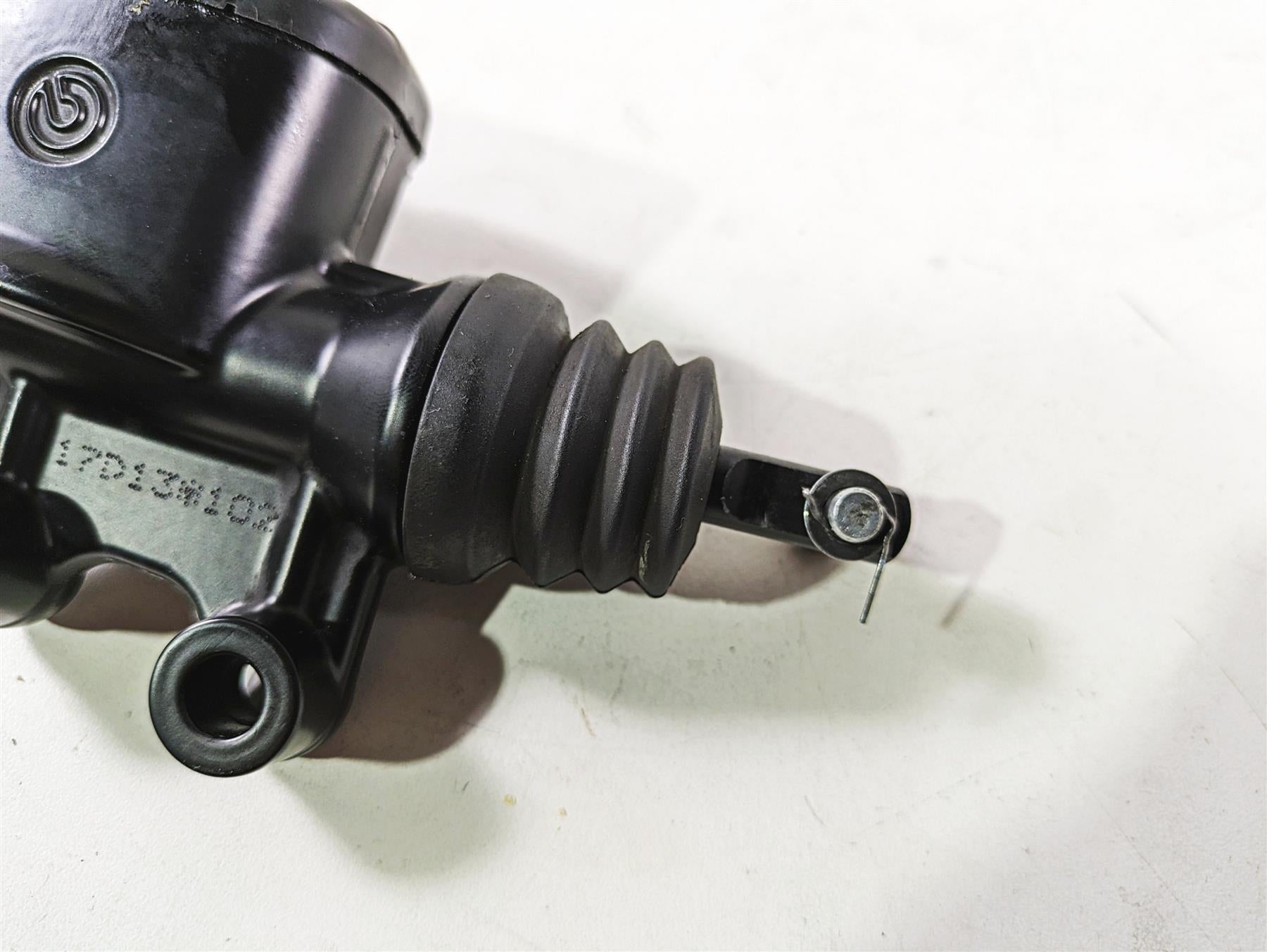 2017 Harley Touring FLTRXS Road Glide Rear Brake Master Cylinder 41700028A {{ shop.shopifyCountryName }} - Mototech271