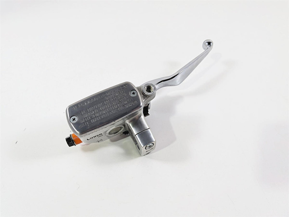 2003 Honda V-Twin VTX1800 C Front Brake Master Cylinder 45510-MZ0-A41 {{ shop.shopifyCountryName }} - Mototech271