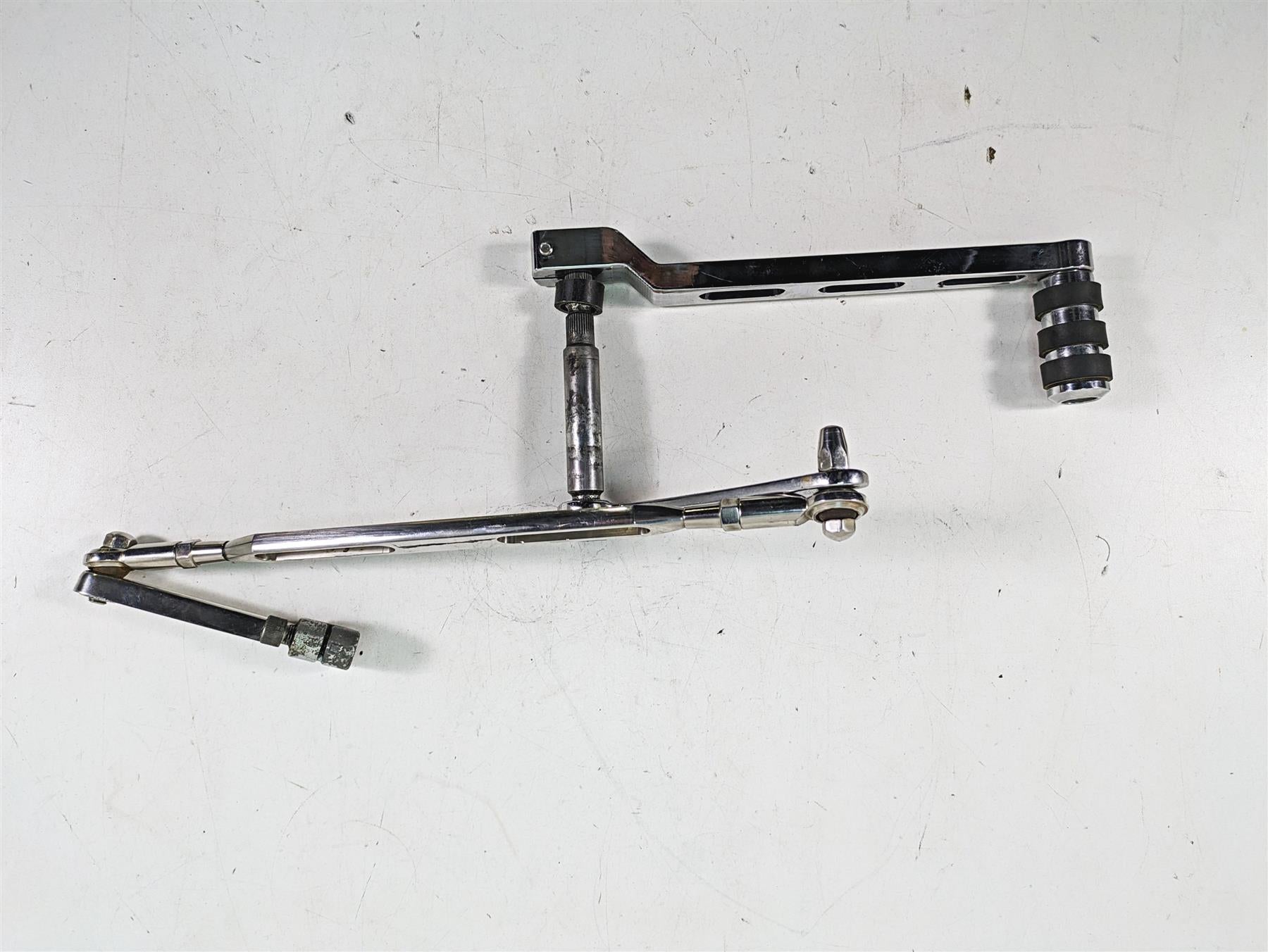 1999 Harley Touring FLHTC Electra Glide Chrome Shifter Pedal Linkage 33895-82E {{ shop.shopifyCountryName }} - Mototech271
