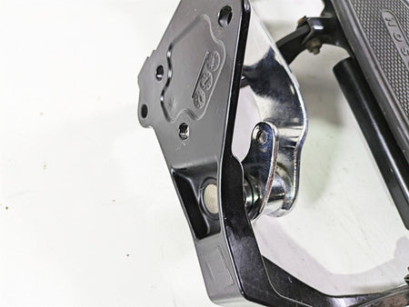 2008 Harley FLSTSB Cross Bones Right Floorboard & Brake Pedal Set 50600026 {{ shop.shopifyCountryName }} - Mototech271