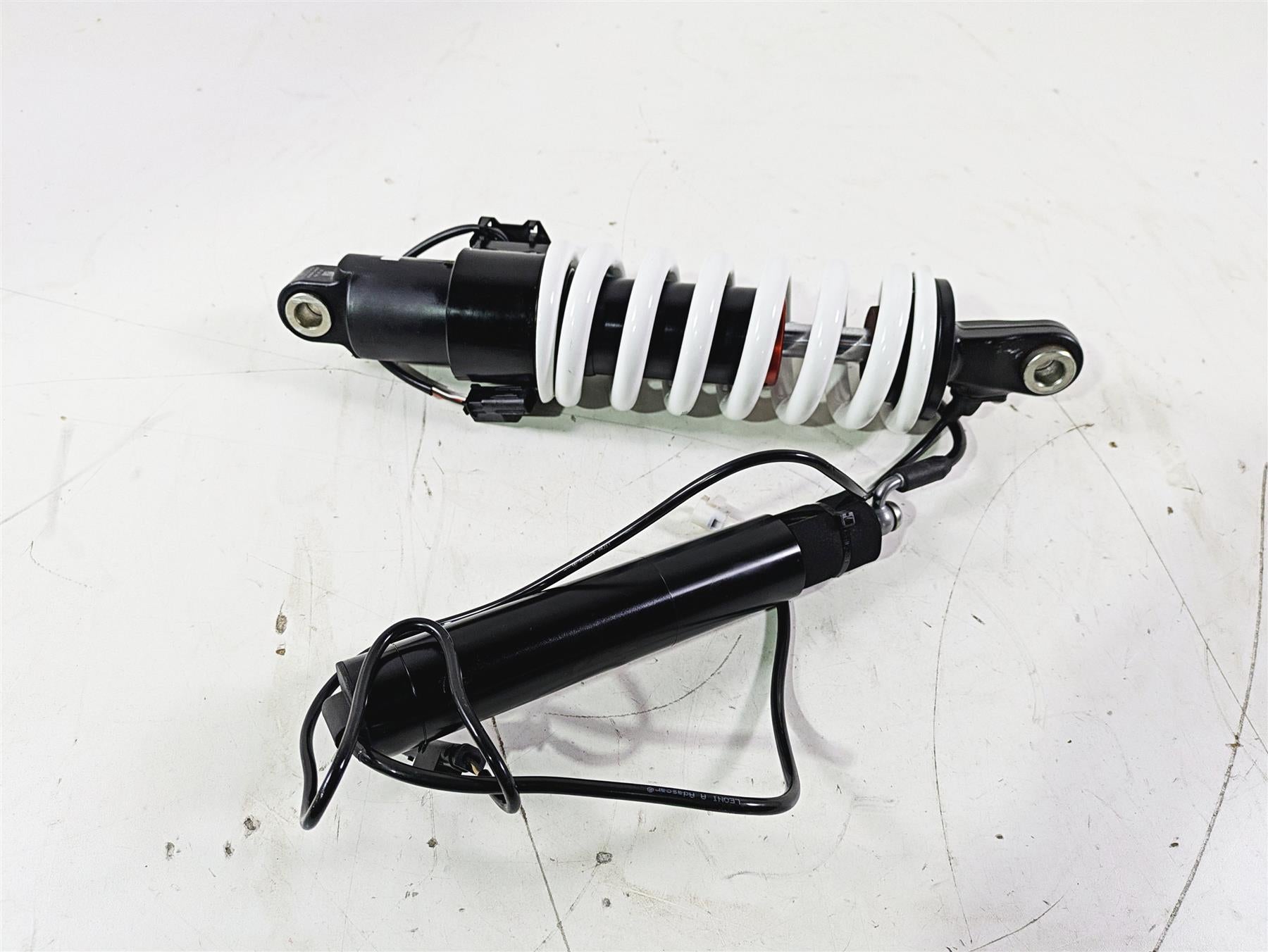 2022 KTM 1290 Super Adventure S Rear Shock Damper WP Apex 01181U2601 {{ shop.shopifyCountryName }} - Mototech271