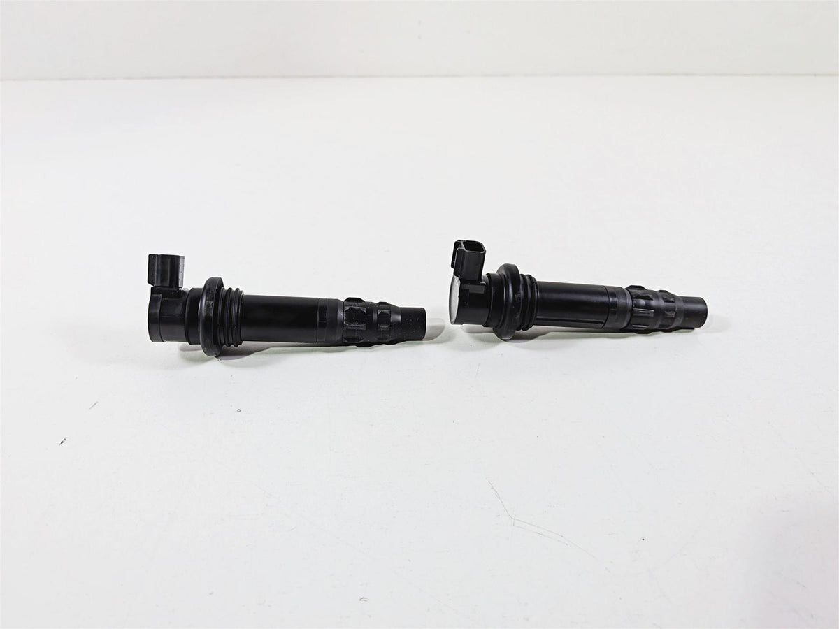 2025 Yamaha YZF R7 Ignition Coil Set Stick 1WS-82310-00-00 F6T55S {{ shop.shopifyCountryName }} - Mototech271