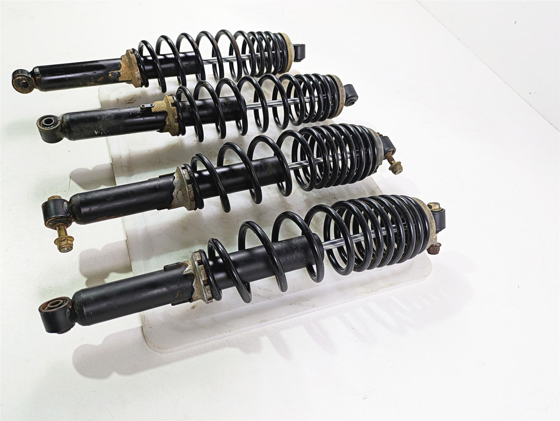 2011 Can-Am Outlander 650 4X4 XT Front Rear Shock Set - Read 706201110 706000792 {{ shop.shopifyCountryName }} - Mototech271